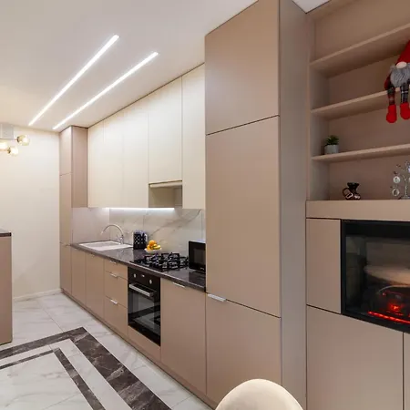 Royal 2 On Shevchenka Str Lviv