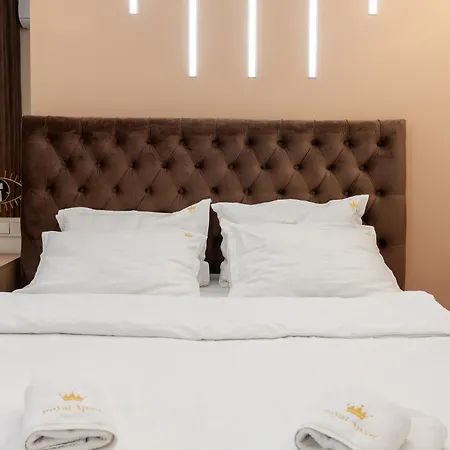 Royal 2 On Shevchenka Str