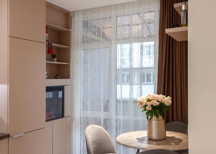 Royal 2 On Shevchenka Str