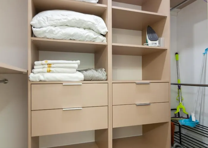 Royal 2 On Shevchenka Str