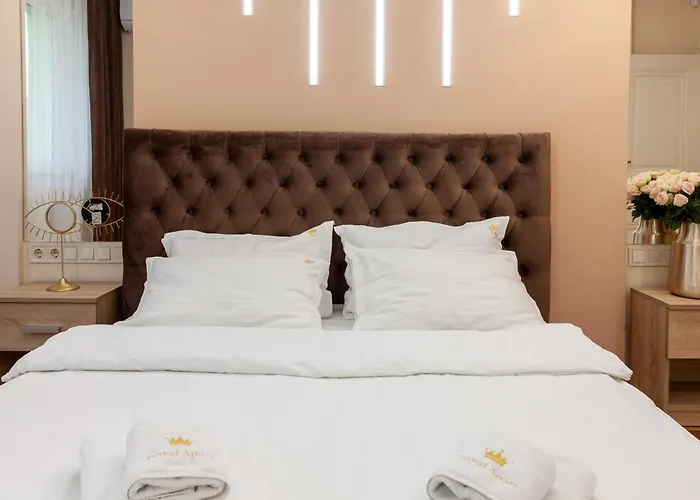 Royal 2 On Shevchenka Str